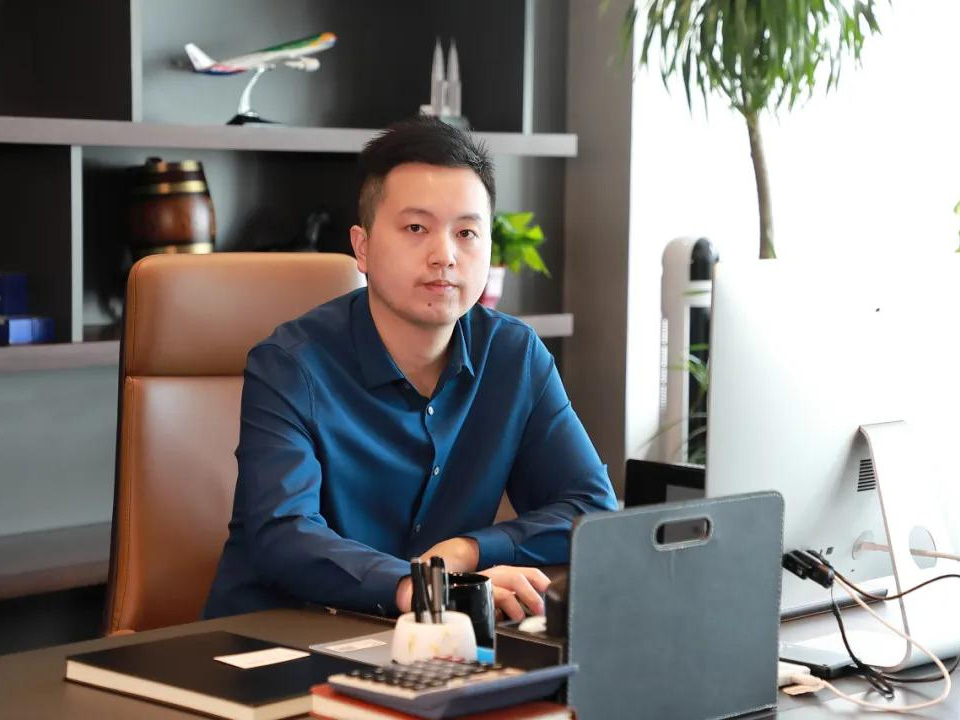 鹽商人物第19期丨專訪宏順建設(shè)總經(jīng)理蔣林：建精品工程，樹(shù)時(shí)代豐碑